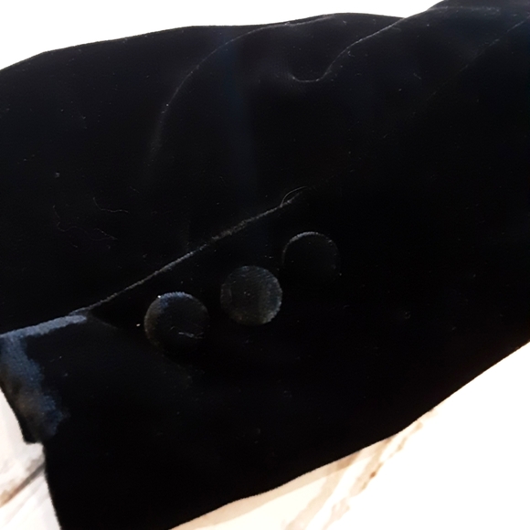 MARIO SERRANI BLACK VELVET FITTED JACKET - Picture 4 of 9